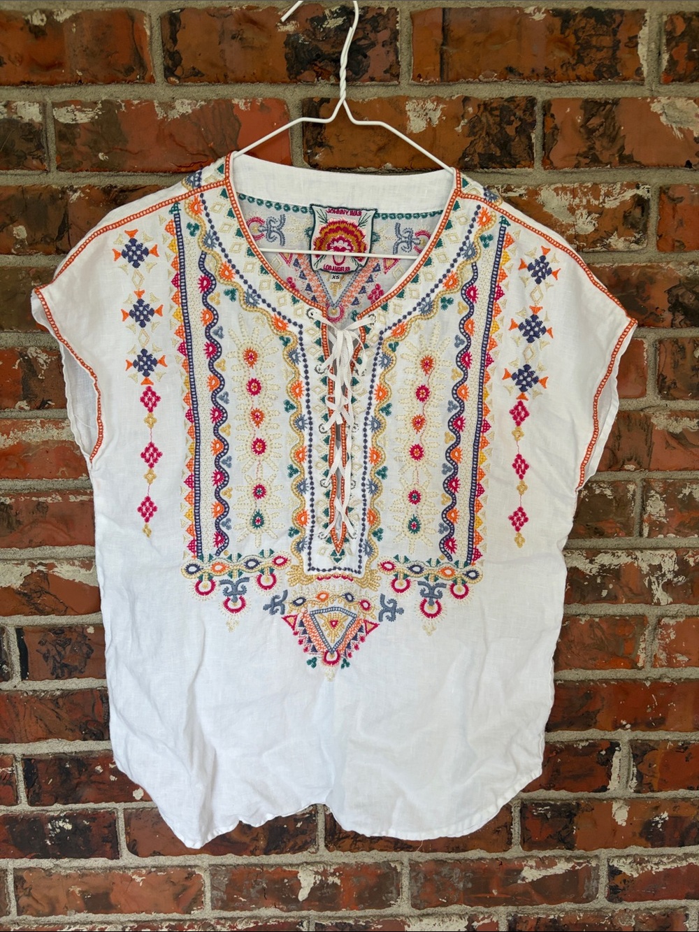 Johnny Was White Embroidered Lace-Up Tunic with Multicolor Folk Stitching